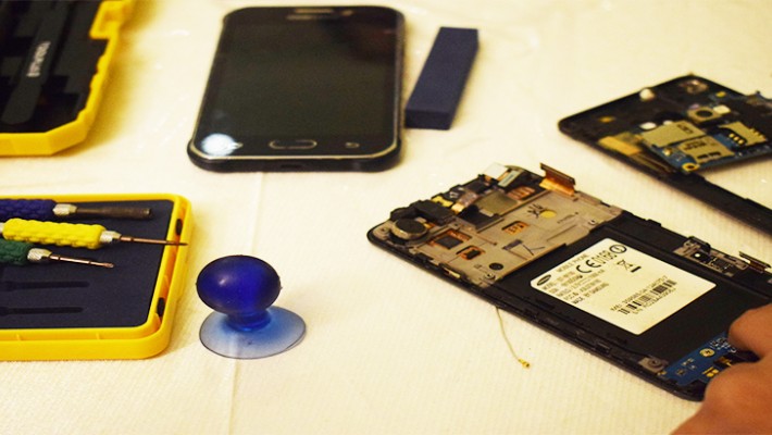 جمعية طيبة تقدم "دورة صيانة الجوالات " لمستفيداتها